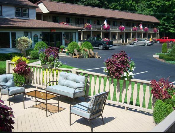 Tall Pines Motel Lake George Zewnętrze zdjęcie